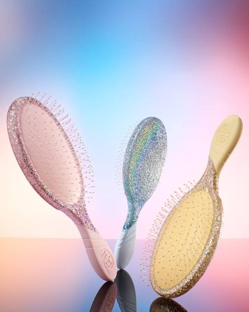 The Wet Brush Pro Detangler Birthday Celebration